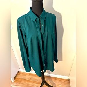 A NEW DAY. Basic green button up top with long sleeves.